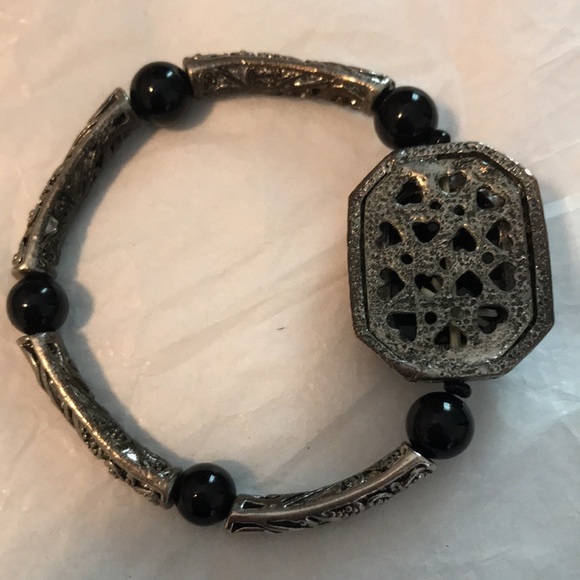 Black & Silver tone stretch bracelet - Picture 3 of 7